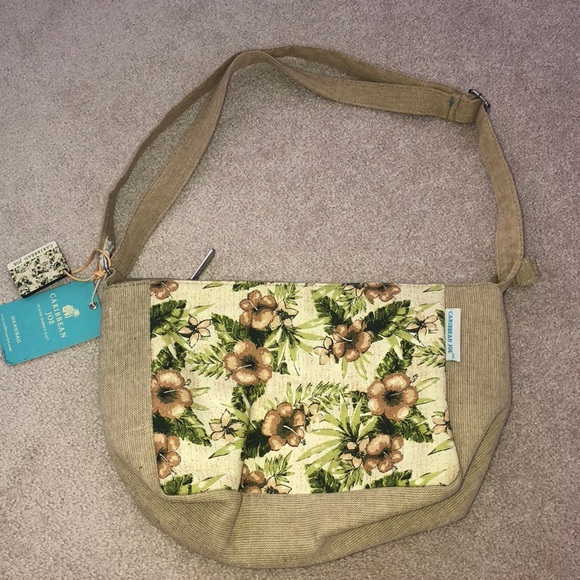 Purse - Picture 1 of 3
